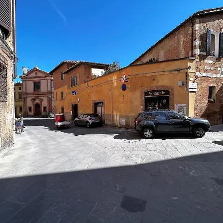 Apartment Sperandie-inside The Historical Walls Siena