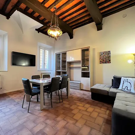 Sperandie-inside The Historical Walls *